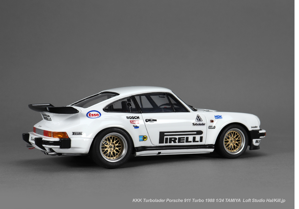 Porsche 911 Turbo 1988 1/24 TAMIYA